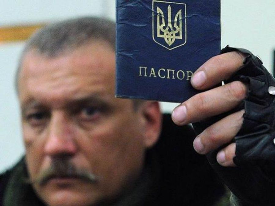 В Крыму 3,5 тысяч человек не захотели стать россияна: изменения срока приема отказа не будет