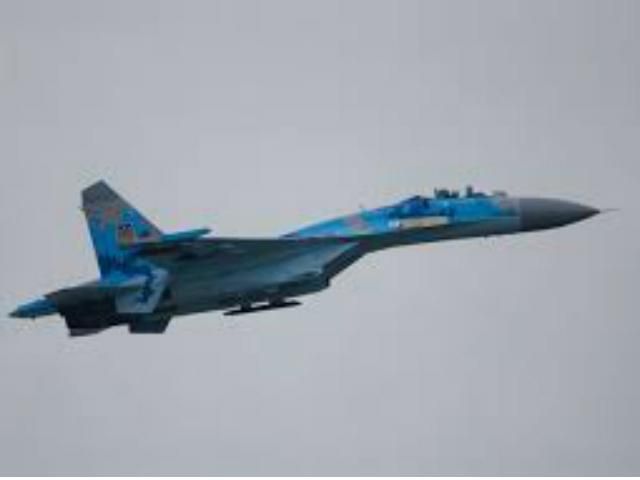 Над Слов'янськом обстріляли літак Повітряних сил ЗСУ Над Слов'янськом обстріляли літак Повітряних сил ЗСУ