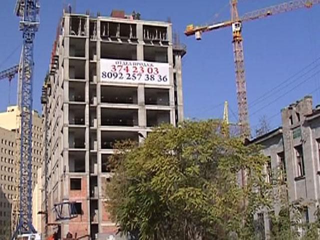 Через політичну кризу в країні може зупинитися будівництво Через політичну кризу в країні може зупинитися будівництво