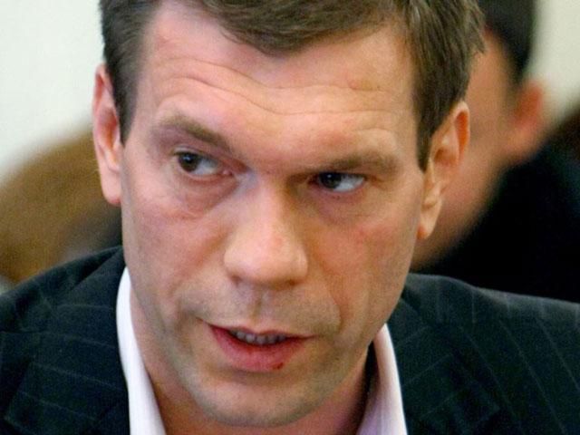 Царьов просить Росію про гуманітарну допомогу для сходу України Царьов просить Росію про гуманітарну допомогу для сходу України