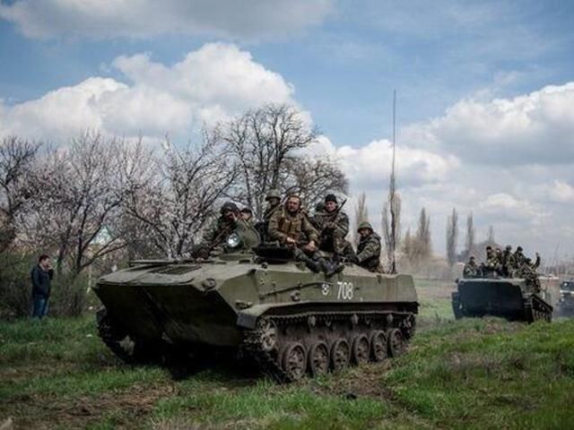 Украинские танки приближаются к Славянску, ожидается штурм, — СМИ