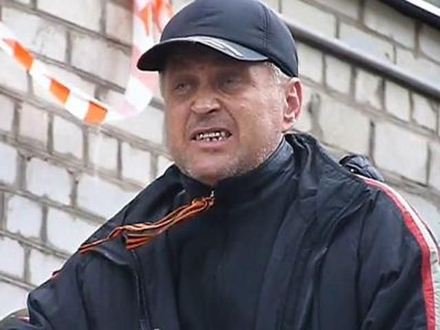 Самопровозглашенный мэр Славянска угрожает населению расстрелами, - МВД
