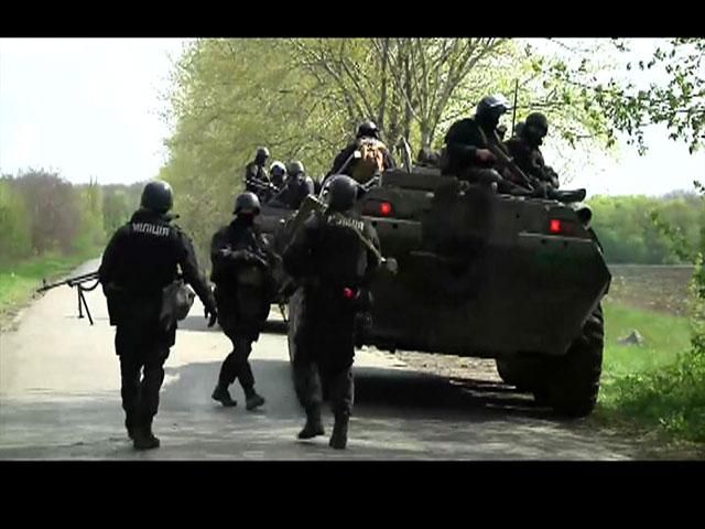 Украинские силовики пошли на штурм террористов в Славянске (Видео)