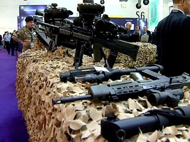 Німеччина призупинила видачу дозволів на експорт зброї в Росію Німеччина призупинила видачу дозволів на експорт зброї в Росію