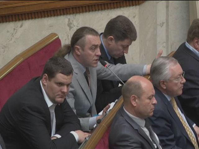 Бездействующая Рада: без голосования и повестки дня Бездействующая Рада: без голосования и повестки дня