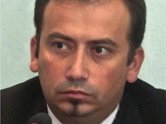 Члена Нацради з телерадіомовлення оголосили у розшук (Фото) Члена Нацради з телерадіомовлення оголосили у розшук (Фото)