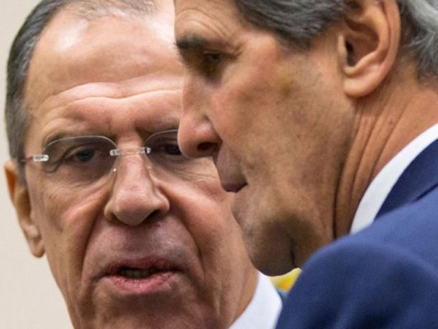 Лавров жалуется, что не может поговорить с Керри Лавров жалуется, что не может поговорить с Керри