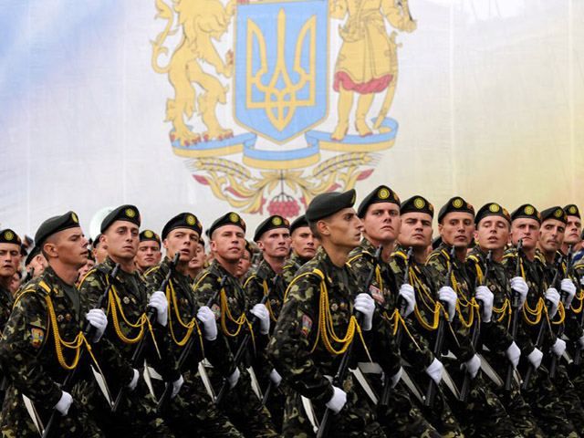 Украинцы перечислили армии более 111 миллионов гривен
