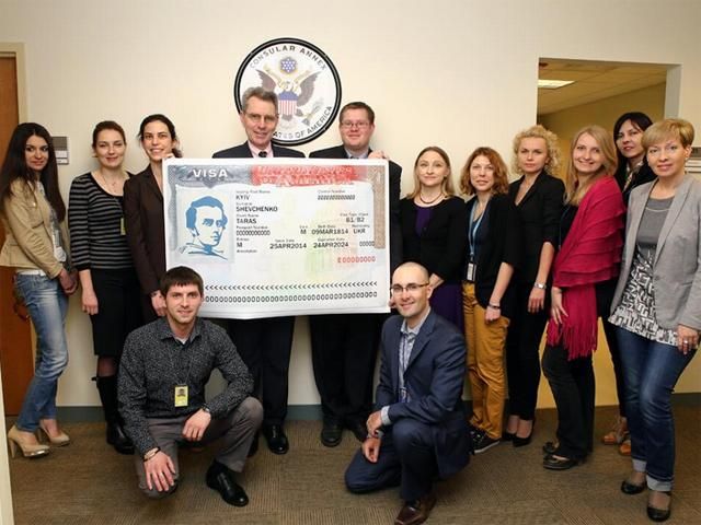 США почали видавати українцям візи на 10 років США почали видавати українцям візи на 10 років