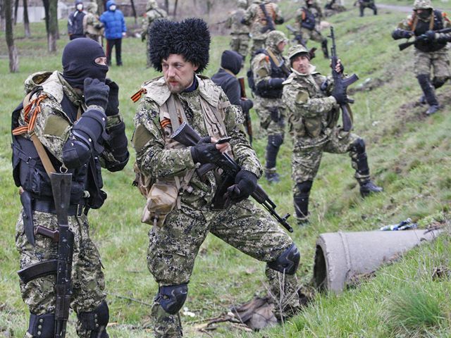 Терористи у Слов’янську захопили автобус з представниками ОБСЄ Терористи у Слов’янську захопили автобус з представниками ОБСЄ