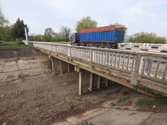 Україна перекрила Криму воду через Північно-Кримський канал Україна перекрила Криму воду через Північно-Кримський канал