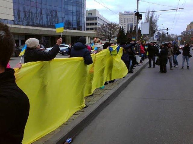 Дончан призывают присоединиться к маршу "Донецк - это Украина"