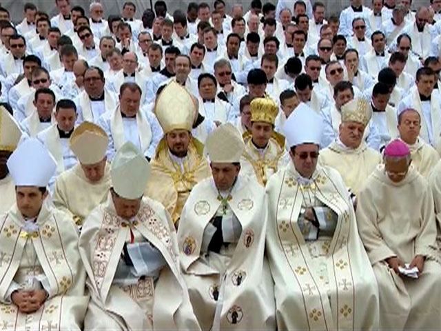 В Ватикане канонизировали Иоанна Павла II и Иоанна XXIII (Видео) В Ватикане канонизировали Иоанна Павла II и Иоанна XXIII (Видео)