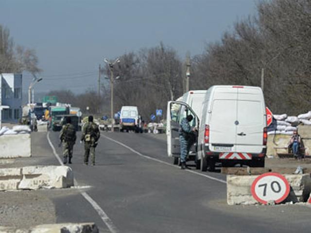 На въезде в Крым - 20-километровые пробки На въезде в Крым - 20-километровые пробки