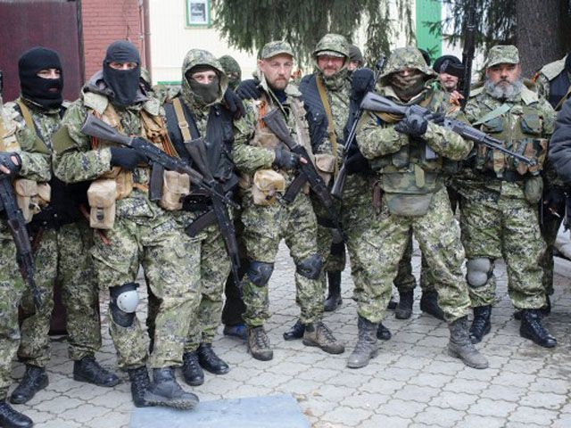 Сепаратисты в Славянске проводят аккредитацию журналистов Сепаратисты в Славянске проводят аккредитацию журналистов