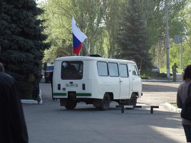 У Костянтинівці сепаратисти захопили міськвиконком, — ЗМІ У Костянтинівці сепаратисти захопили міськвиконком, — ЗМІ