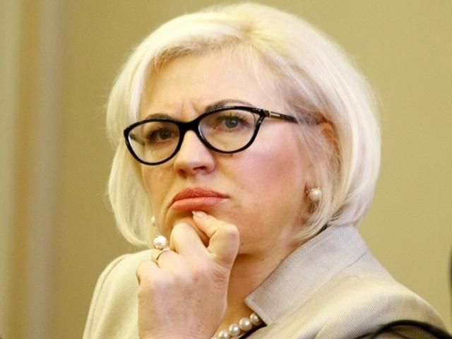 Активісти пікетують Львівську ОДА з вимогою відставки Сех (Фото) Активісти пікетують Львівську ОДА з вимогою відставки Сех (Фото)