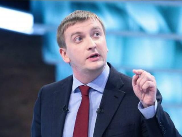 Во вторник Рада рассмотрит вопрос о проведении референдума, - Петренко Во вторник Рада рассмотрит вопрос о проведении референдума, - Петренко