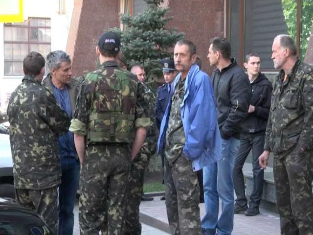 Люстраційний комітет Майдану та Автомайдан перевірили "Київміськбуд" Люстраційний комітет Майдану та Автомайдан перевірили "Київміськбуд"