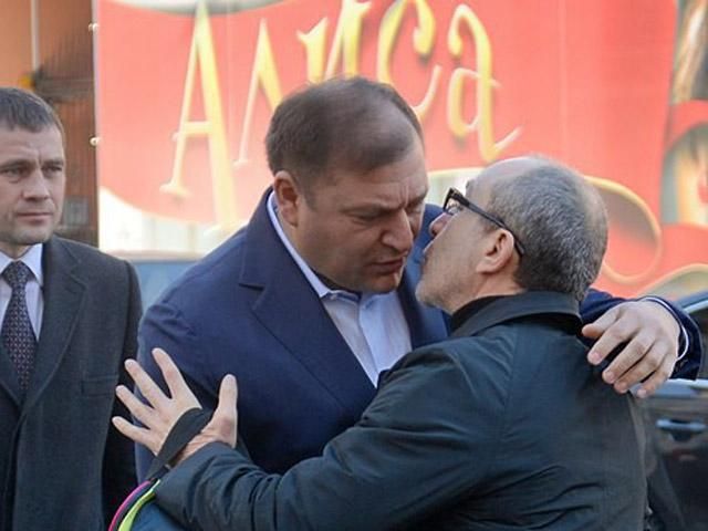 Добкин предполагает, что к покушению на Кернеса причастно МВД Добкин предполагает, что к покушению на Кернеса причастно МВД