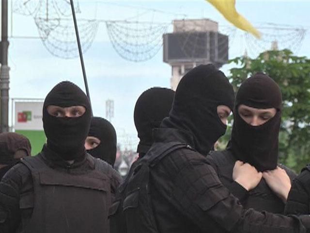 Восточные области готовятся к провокациям на майские праздники Восточные области готовятся к провокациям на майские праздники