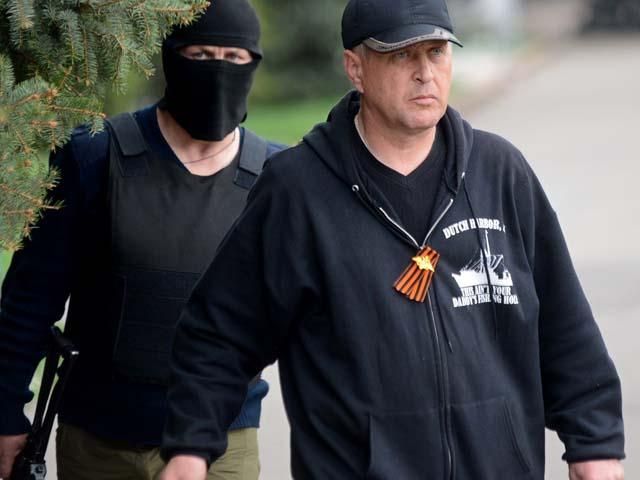 "Народный мэр" Славянска готовит военную технику на 9 мая "Народный мэр" Славянска готовит военную технику на 9 мая