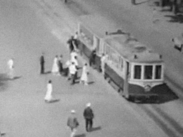 2 травня – Перший трамвай