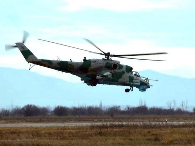 У Слов'янську збитий вертоліт ДСНС та два вертольоти ЗСУ, поранений медик (Відео)