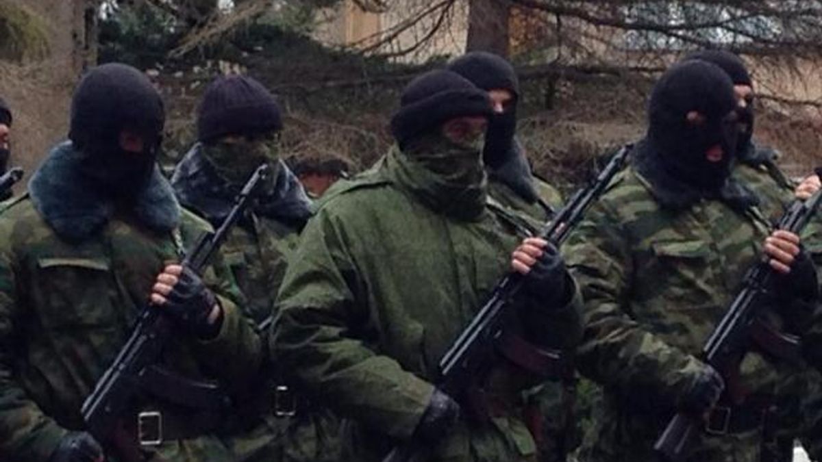 В горсовет Стаханова пробрались боевики В горсовет Стаханова пробрались боевики