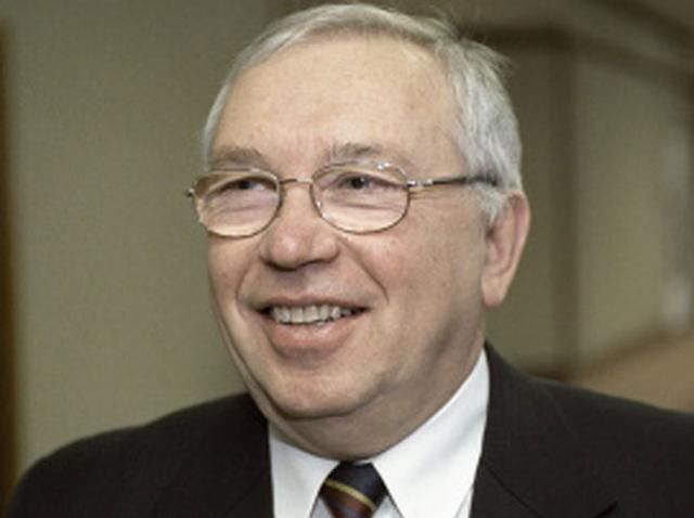 С "посланником" Путина Лукиным возобновилась связь С "посланником" Путина Лукиным возобновилась связь