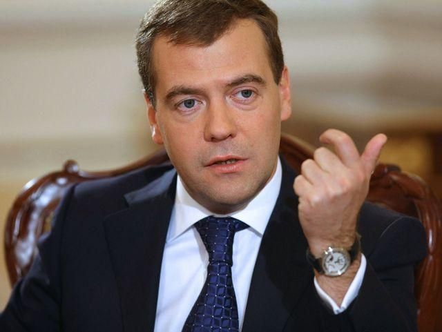 Медведев призвал украинскую власть опомниться: судьба Украины может быть совсем печальной