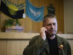 "Народный мэр" Славянска заявил, что "Правый сектор" расстрелял в пригороде 10 человек