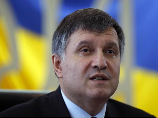 Наблюдатели ОБСЕ оставили Славянск, — Аваков Наблюдатели ОБСЕ оставили Славянск, — Аваков