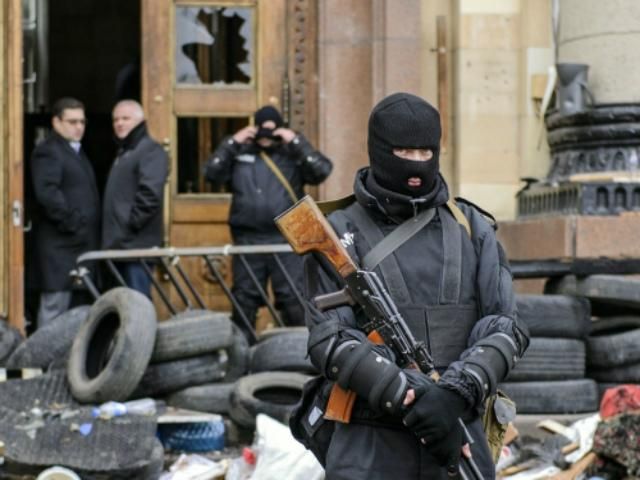 Терористи пропонують жителям Краматорська тисячу гривень за напади на силовиків, — Тимчук 