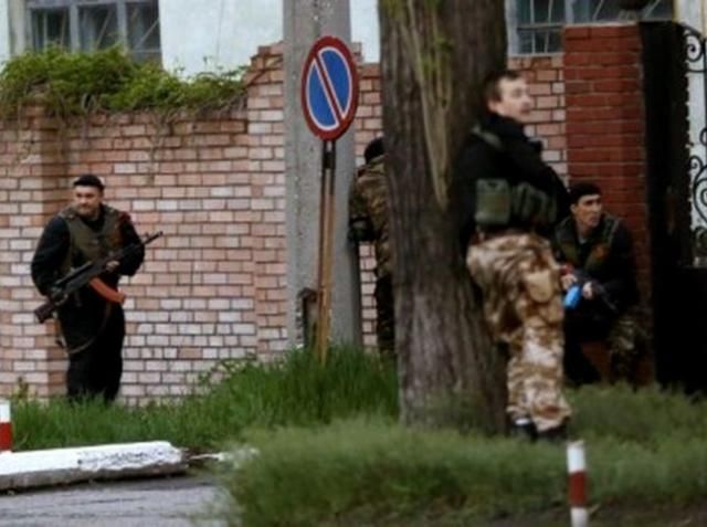 З військкомату у Луганську бойовики вивезли в невідомому напрямку строковиків, – ЗМІ