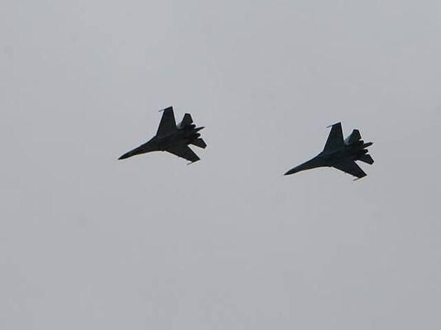 Россия перебросила в Крым авиаполк новейших истребителей, – источник