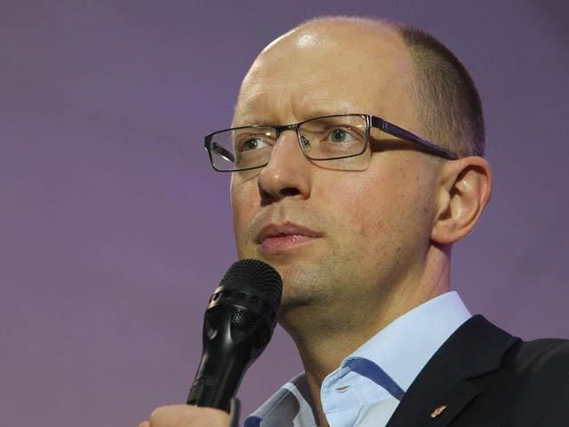 Яценюк пообіцяв допомогу сім’ям загиблим у сутичках в Одесі Яценюк пообіцяв допомогу сім’ям загиблим у сутичках в Одесі