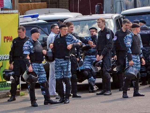 У МВС називають дезінформацією новини про співпрацю "Беркута" і бойовиків у Луганську