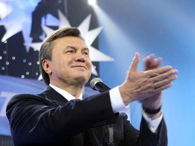 Швейцария заморозила счета Януковича и его окружения