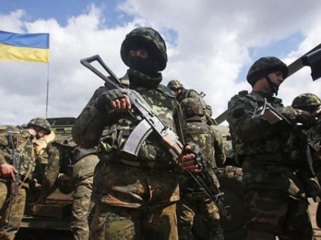 МВД подтверждает гибель 4 украинских силовиков в Славянске. Бои продолжаются