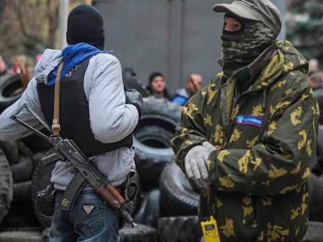 Боевики покинули Славяносербский райотдел милиции Боевики покинули Славяносербский райотдел милиции