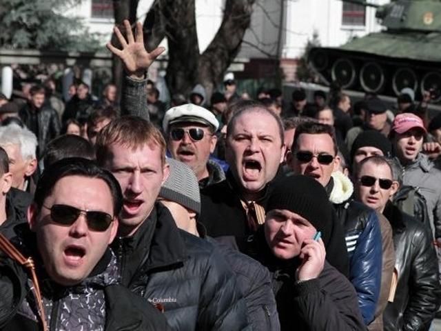 Президія Луганської облради підтримала так званий "референдум" сепаратистів