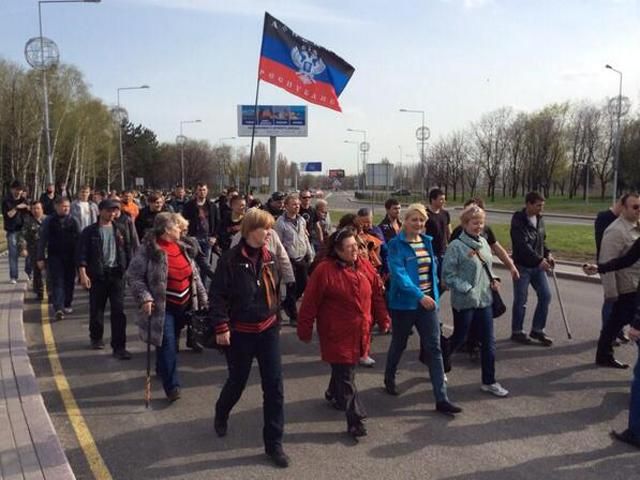 Сепаратисты захватили горсовет в Дебальцево