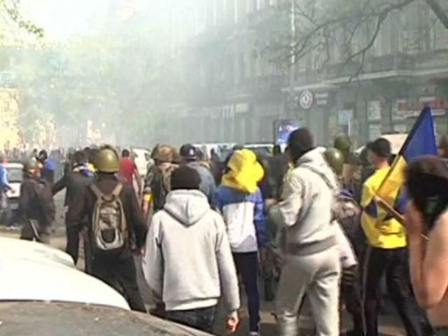 Одесская власть предоставит семьям погибших 2 мая деньги на погребение Одесская власть предоставит семьям погибших 2 мая деньги на погребение