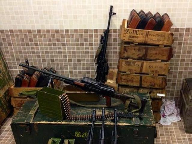 "Черные человечки" обезвредили базу группы террористов, есть пленные, — Ляшко (Фото) "Черные человечки" обезвредили базу группы террористов, есть пленные, — Ляшко (Фото)