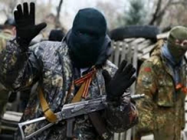 В Сватово Луганской области местные дали отпор пророссийским вооруженным боевикам