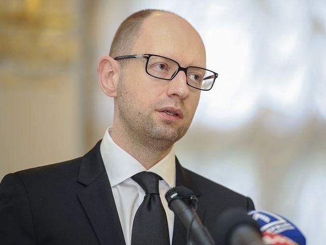 Захищаємо і будемо захищати права російськомовних, — Яценюк Захищаємо і будемо захищати права російськомовних, — Яценюк