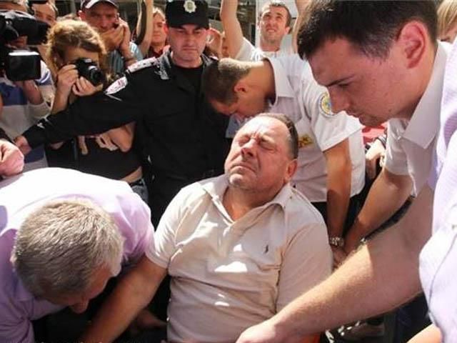 Суд знизив у 50 разів розмір застави для ректора-хабарника Мельника Суд знизив у 50 разів розмір застави для ректора-хабарника Мельника