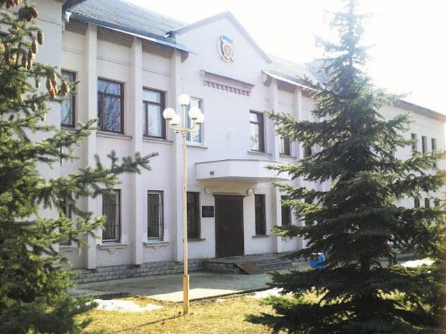 У Сєвєродонецьку захопили прокуратуру У Сєвєродонецьку захопили прокуратуру