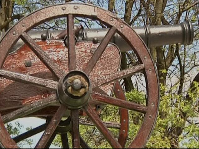 На блокпосту трассы Запорожье-Донецк установили пушку На блокпосту трассы Запорожье-Донецк установили пушку